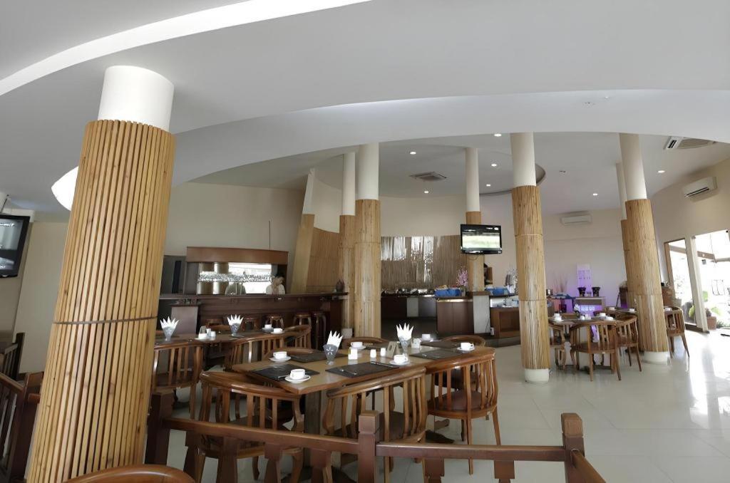 Putri Duyung Ancol Hotel Jakarta Ngoại thất bức ảnh
