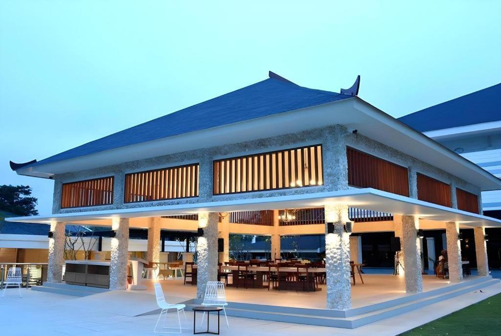 Putri Duyung Ancol Hotel Jakarta Ngoại thất bức ảnh