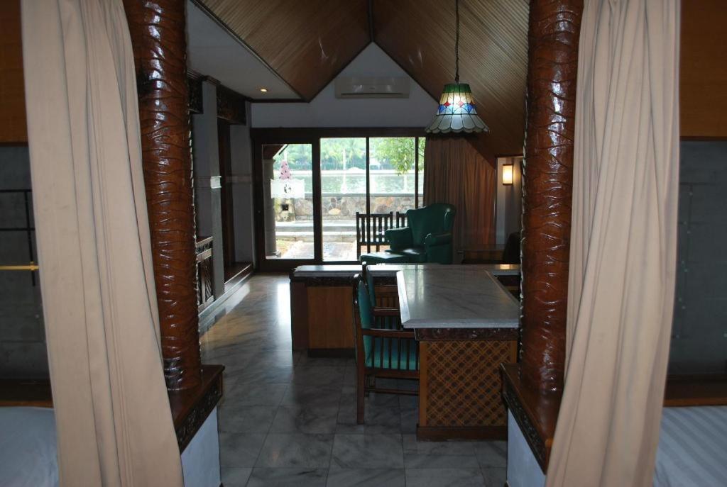 Putri Duyung Ancol Hotel Jakarta Ngoại thất bức ảnh