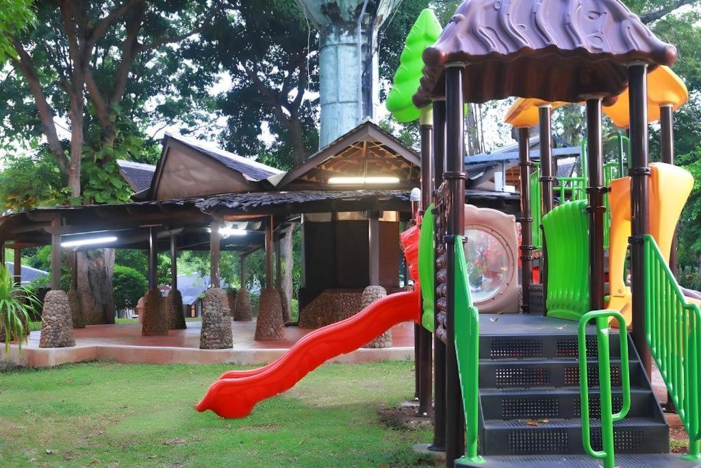 Putri Duyung Ancol Hotel Jakarta Ngoại thất bức ảnh